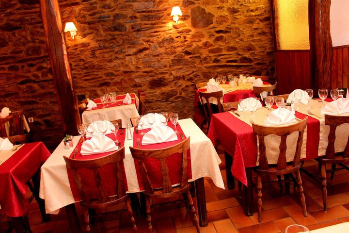 Dining 29 of 62
