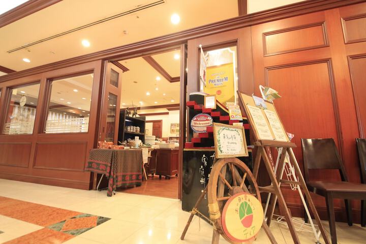 Dining Photos