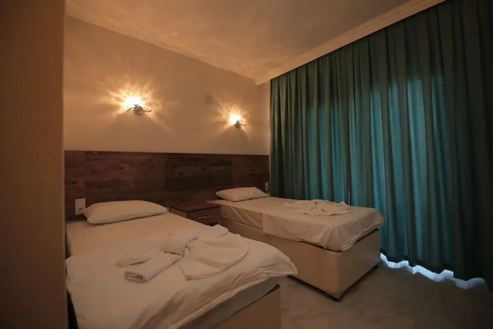 Room 2 of 13