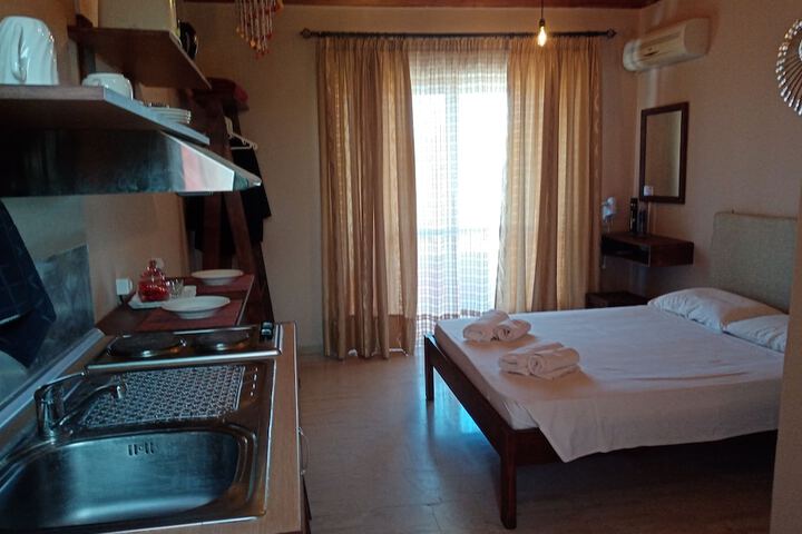 Room 14 of 105