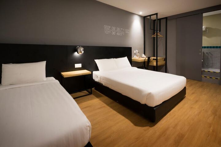 Room 12 of 45