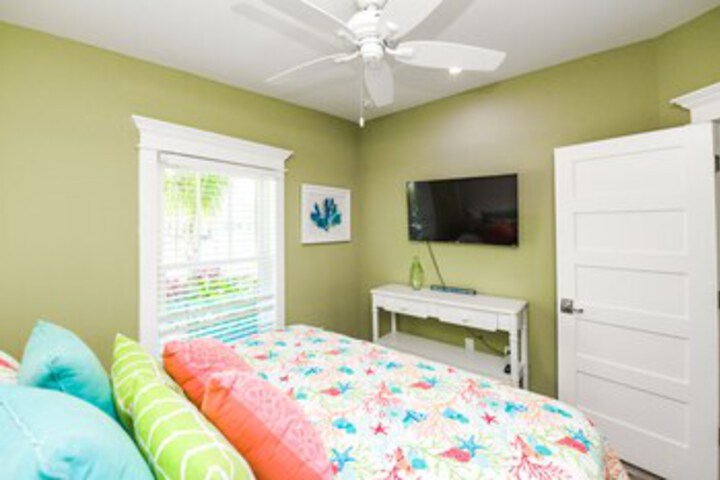 Room 25 of 25