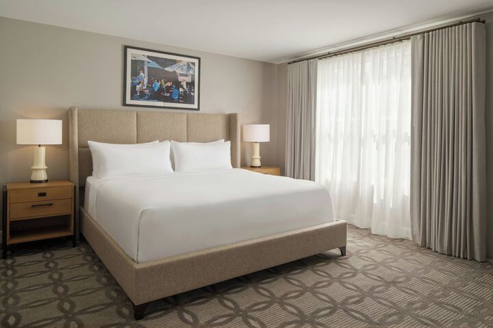 Room 21 of 108