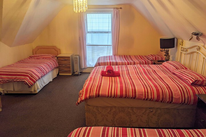 Room 15 of 44