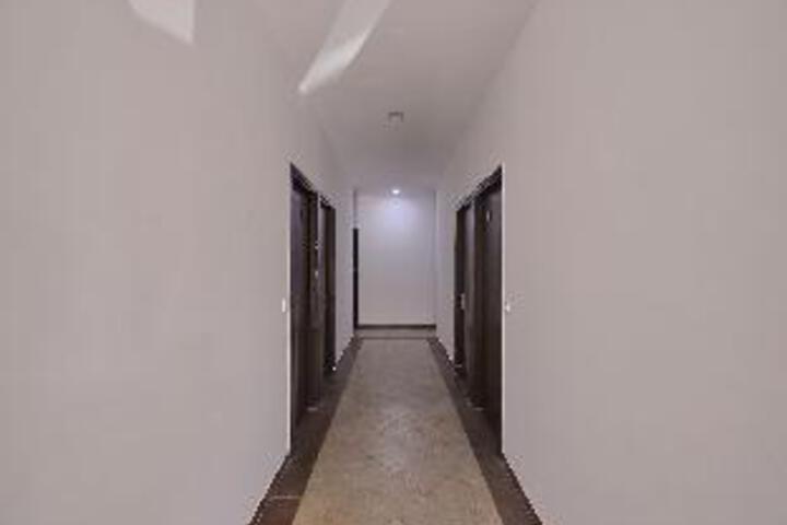 OYO Flagship 5947 Lal Kothi Scheme