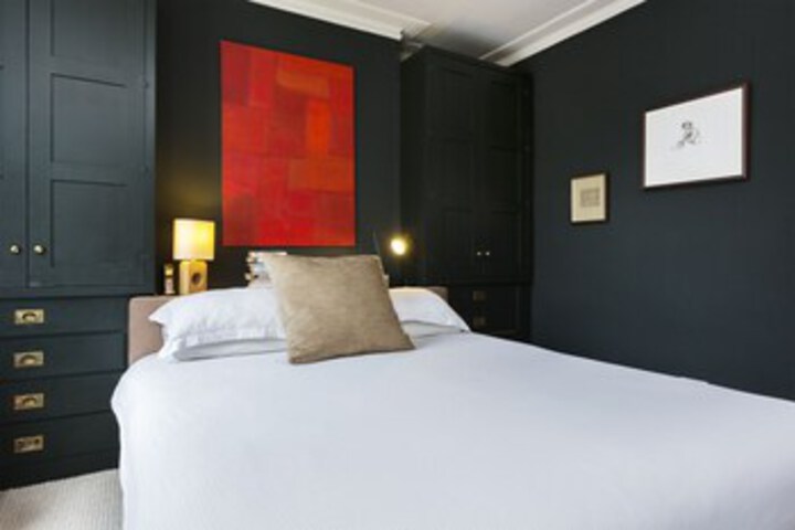 Room 17 of 24