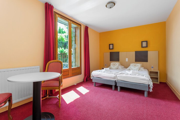Room 55 of 133