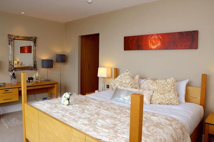 Room 9 of 40