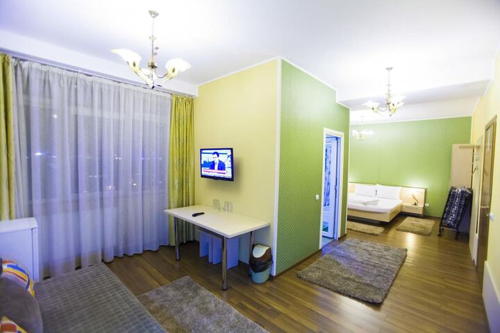 Room 38 of 65