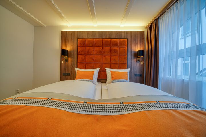 Room 17 of 45