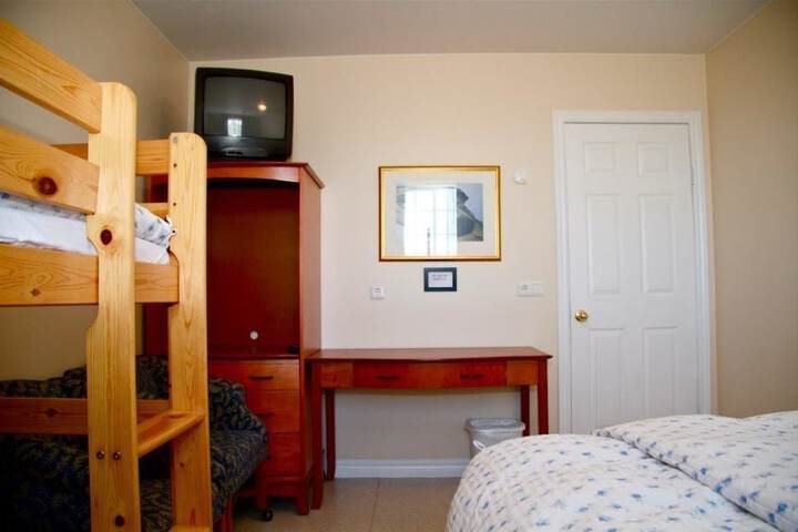 Room 18 of 78