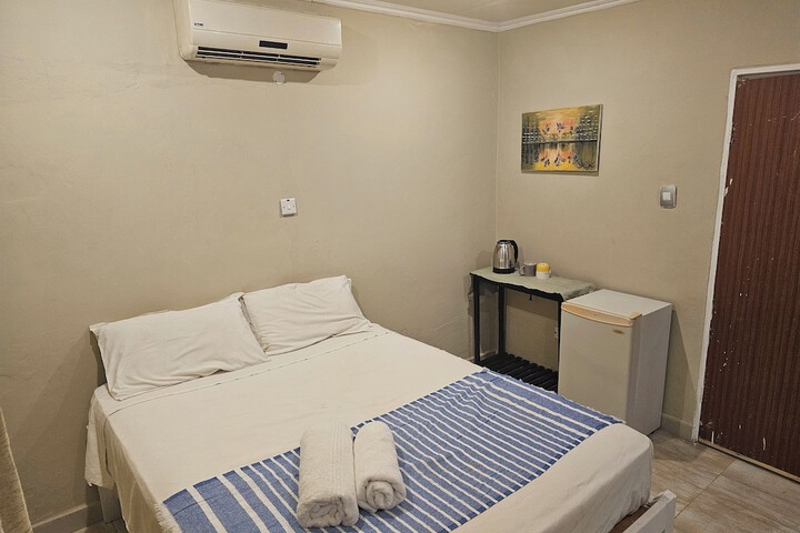 Room 3 of 12