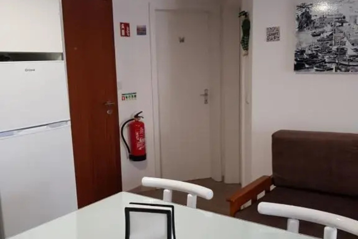Room 10 of 15