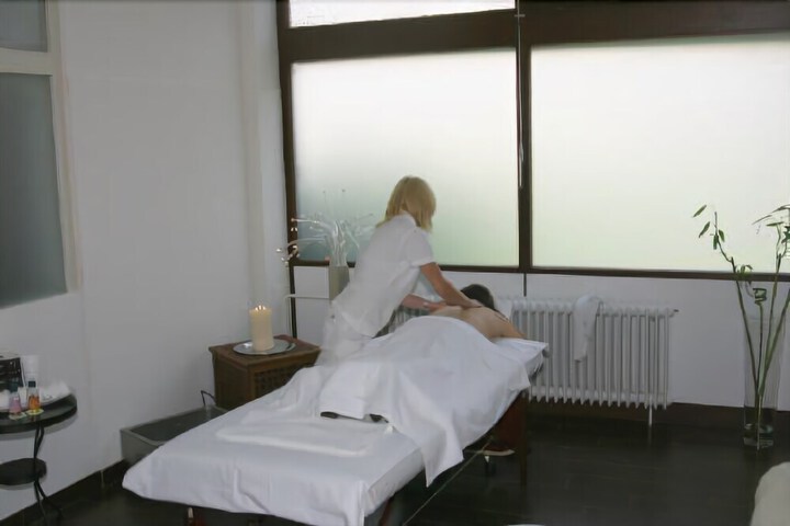 Photo 27
