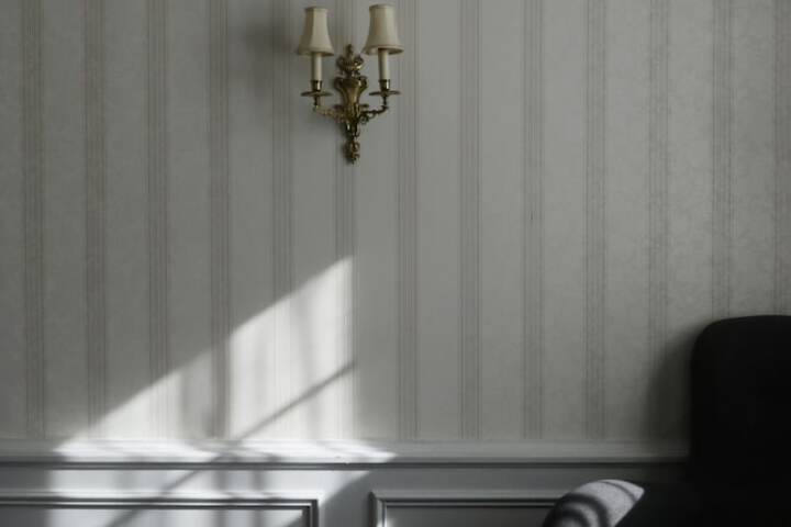 Room 13 of 66