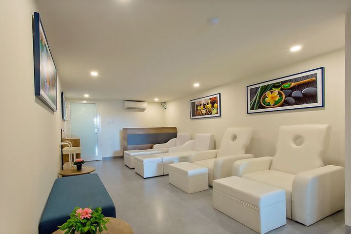 Hotel Interior 88 of 129