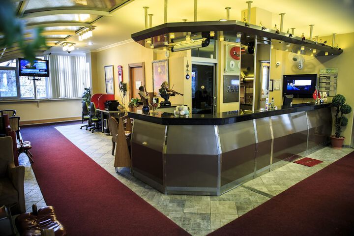 Concierge desk