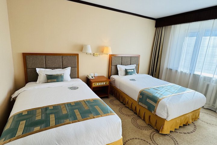 Room 17 of 28