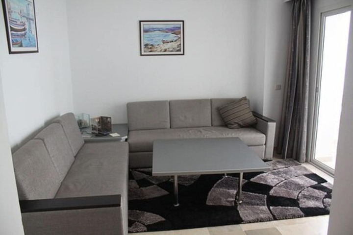 Room 3 of 30