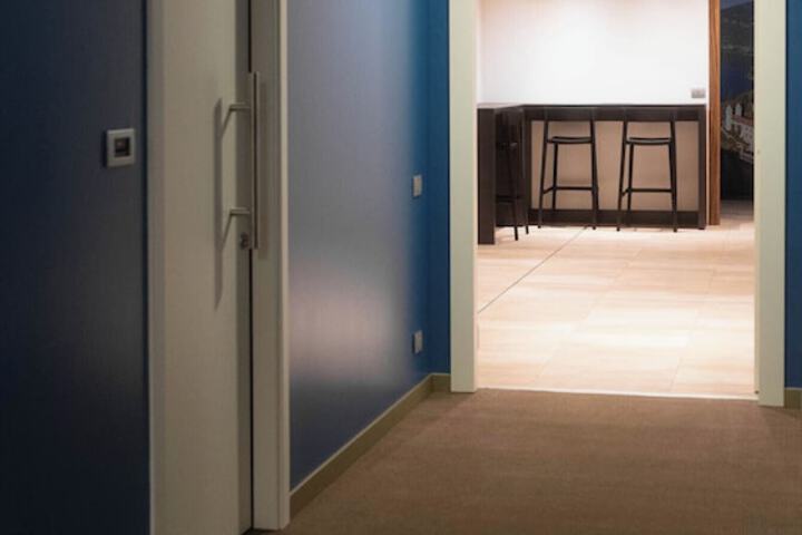 Ballroom/Hall 112 of 132