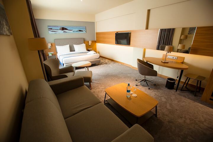 Room 21 of 84