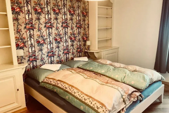 Room 5 of 19