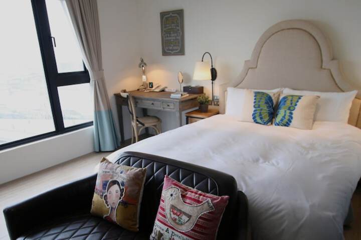 Room 9 of 114