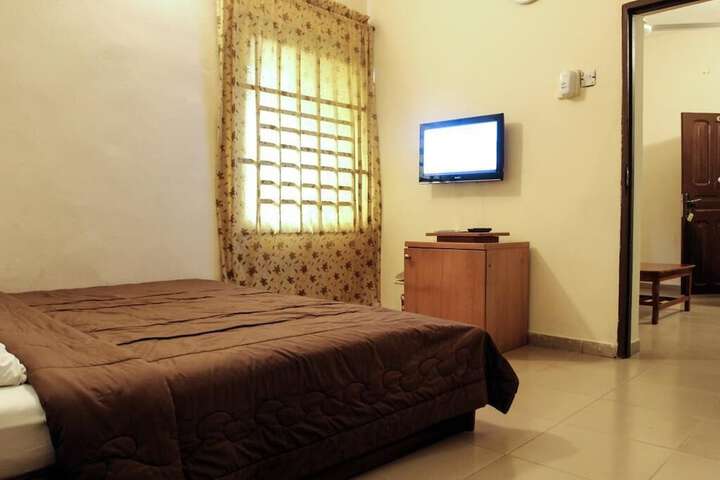 Room 3 of 15