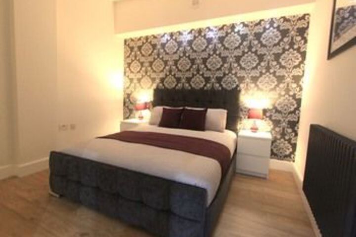 Room 15 of 23