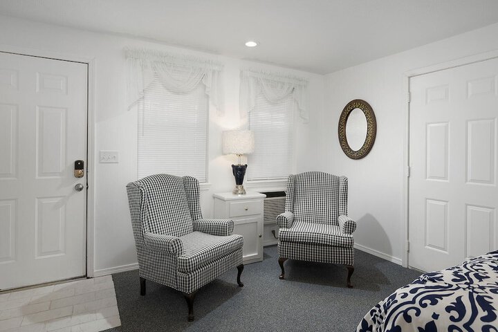 Room 56 of 156