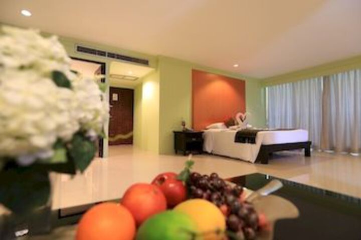 Room 42 of 103