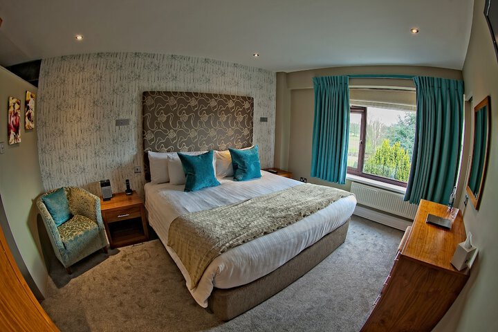 Room 15 of 80