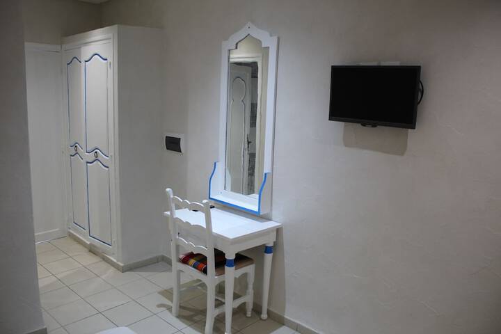 Room 36 of 153