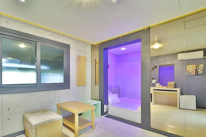 The Apple Hotel in Busan
