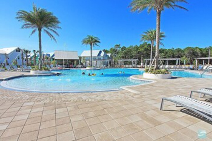 Pool 24 of 39