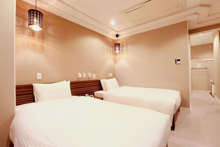 Room 29 of 77