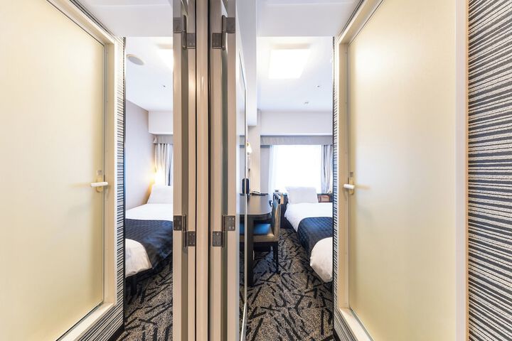 Room 16 of 67