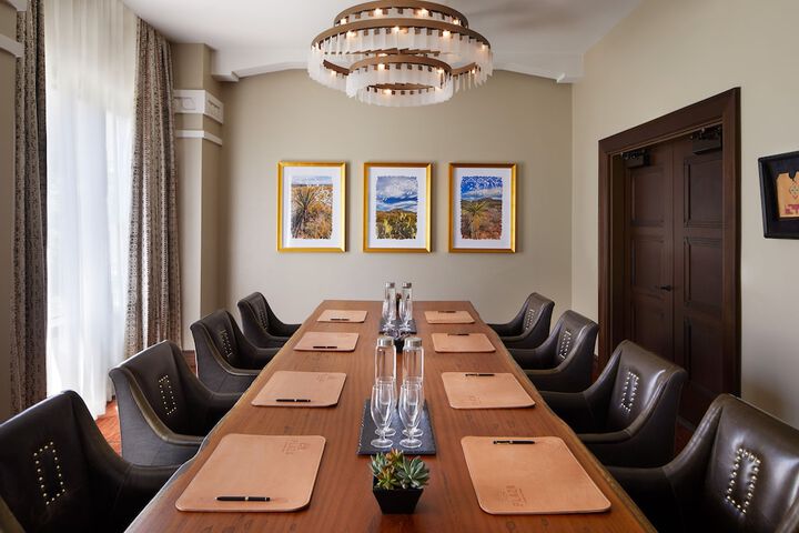 Meeting facility
