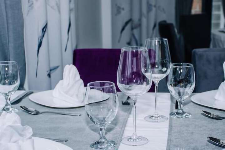 Dining 36 of 55