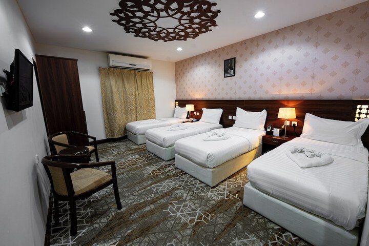 Room 16 of 47