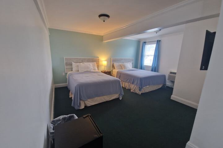 Room 7 of 20