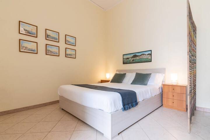 Room 8 of 20