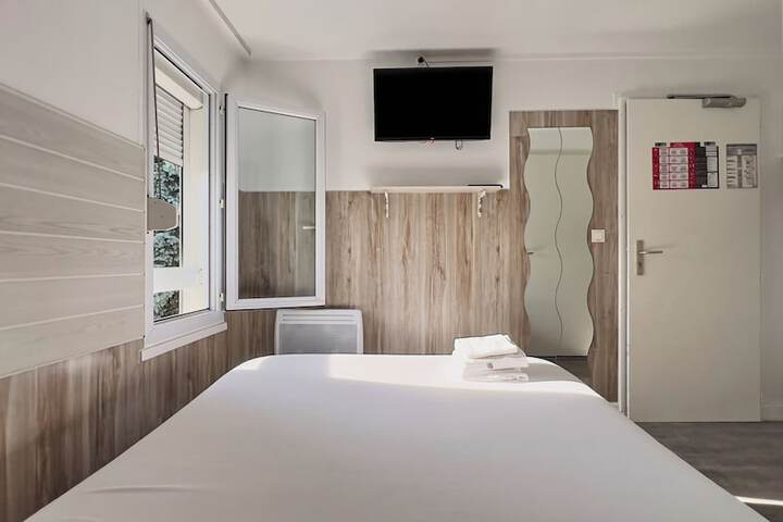 Room 14 of 26
