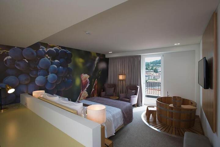 Room 8 of 31