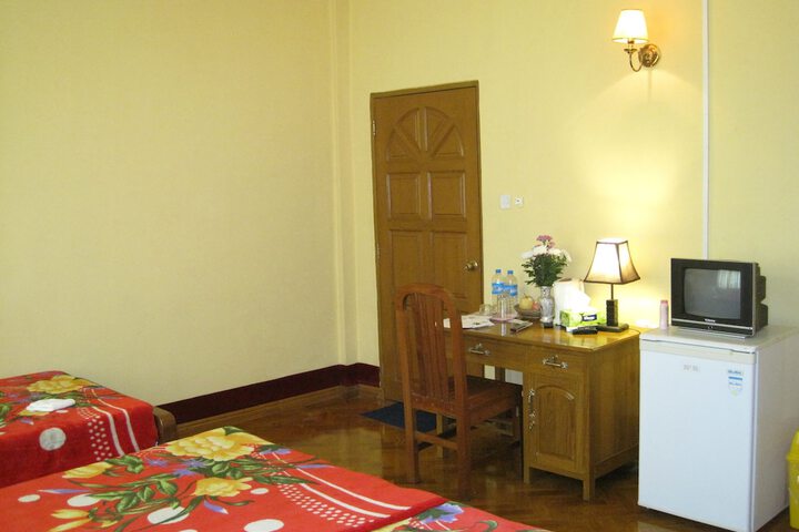 Room 6 of 36