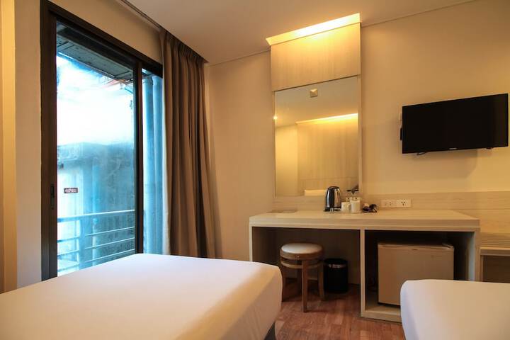 Room 16 of 56