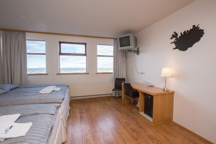 Room 9 of 40