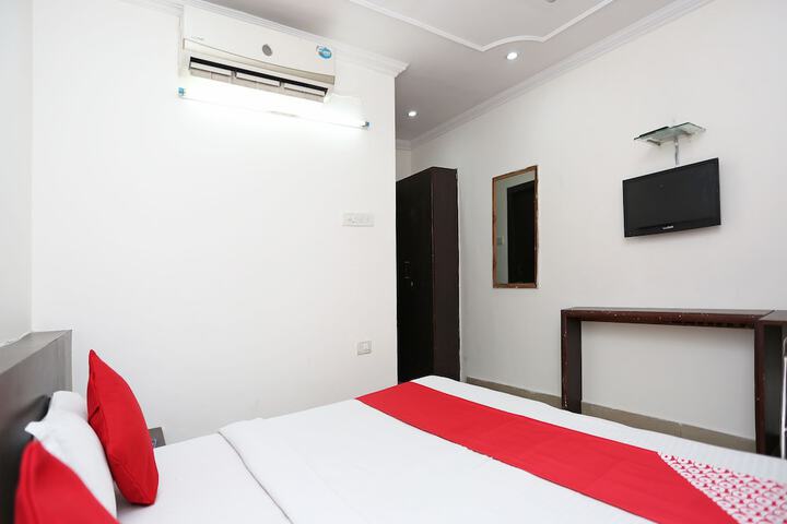 Room 20 of 26