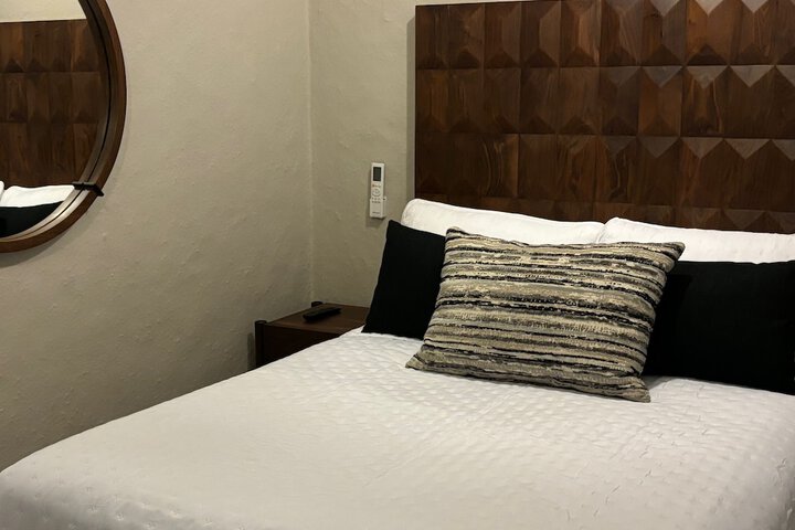Room 15 of 150