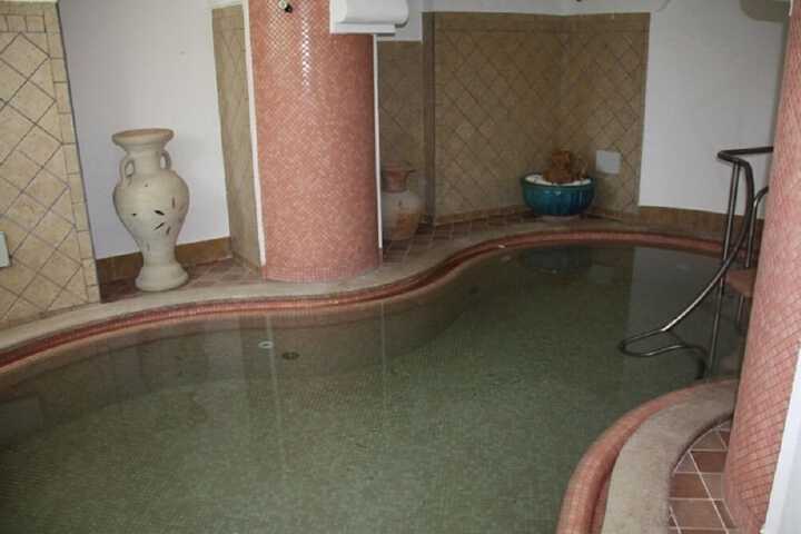 Pool 12 of 56